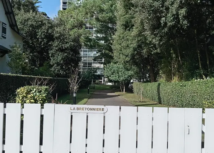 T1 Bis Neuf Avec Petite à 150m De La La Baule-Escoublac